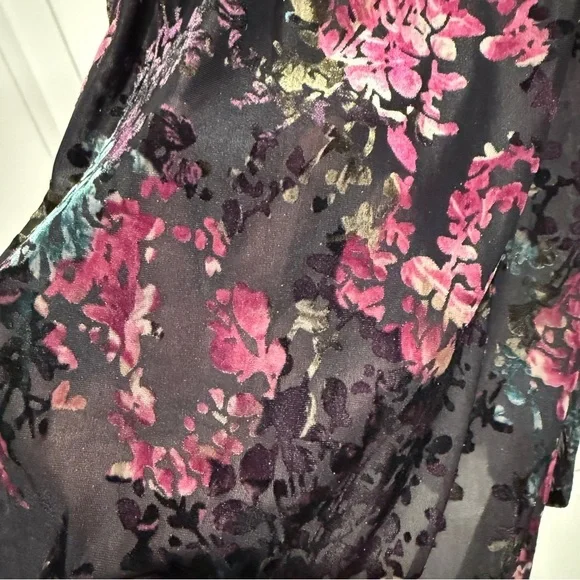 NEW Boutique Floral Tunic Top with Bow Tie - Picture 4 of 5